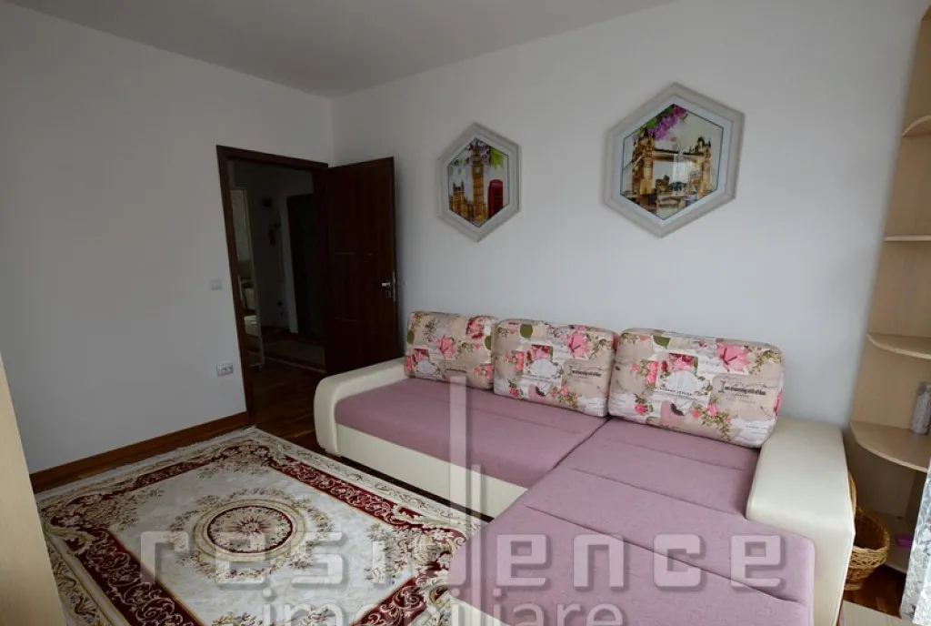 Apartament cu 3 camere ultrafinisat in cartierul Andrei Muresanu