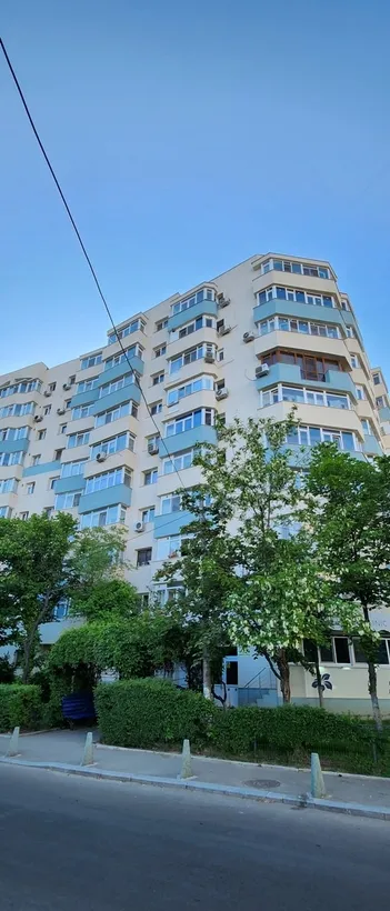 Berceni Aparatori 2 min metrou facultate patinoar parcare adp