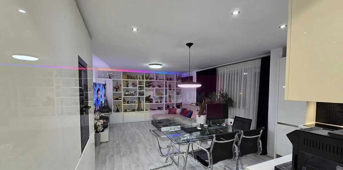 Apartament 3 cam dec 66 mp utili bloc boutique 2014 Giulesti