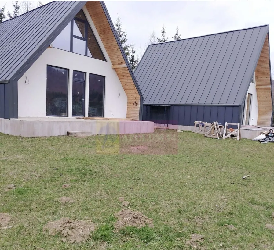 Vila A Frame de vanzare in Valea Doftanei