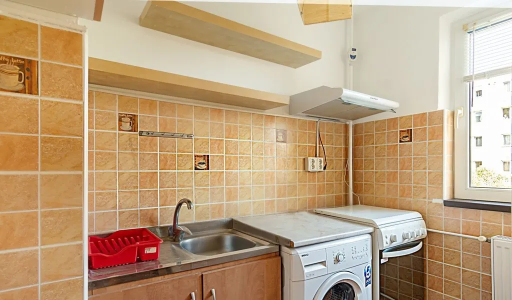 Casa spatioasa 12 camere Cotroceni parcare 3 locuri