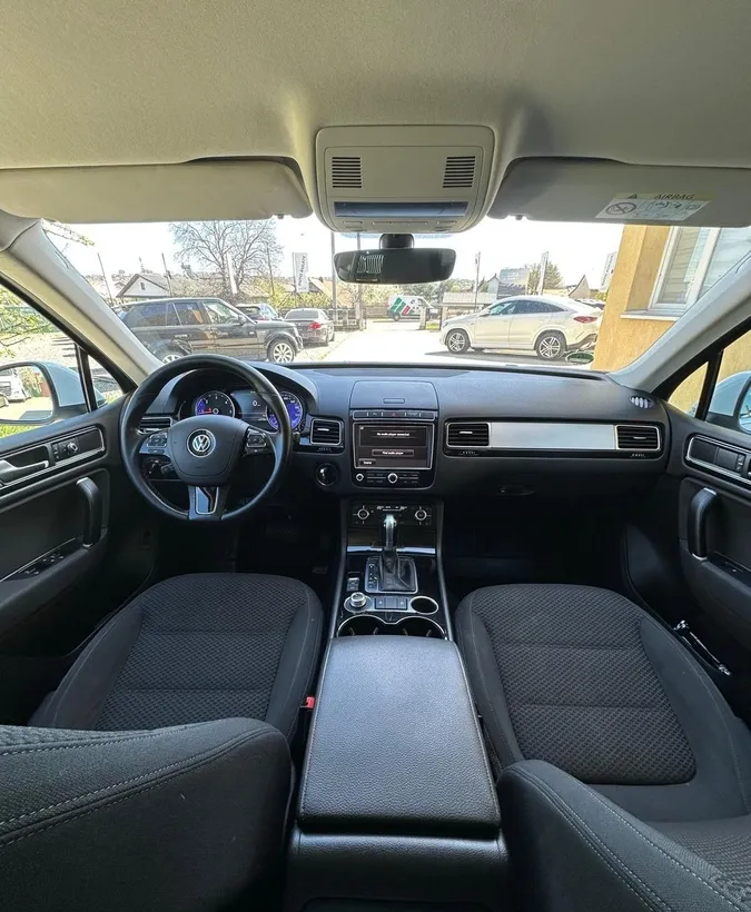 Volkswagen Touareg