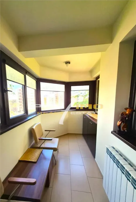 Proprietar apartament 2 camere Poarta 6