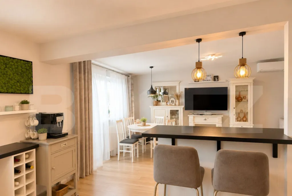 Apartament de vanzare cu 3 camere 73 mp parcare 2 bai