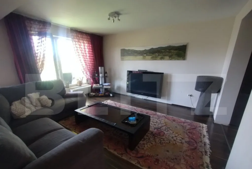 Casa tip duplex 6 camere garaj zona strazii Agronomului