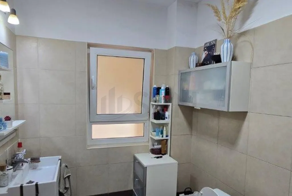 Apartament 110 mp 3 camere 3 bai terasa loc parca