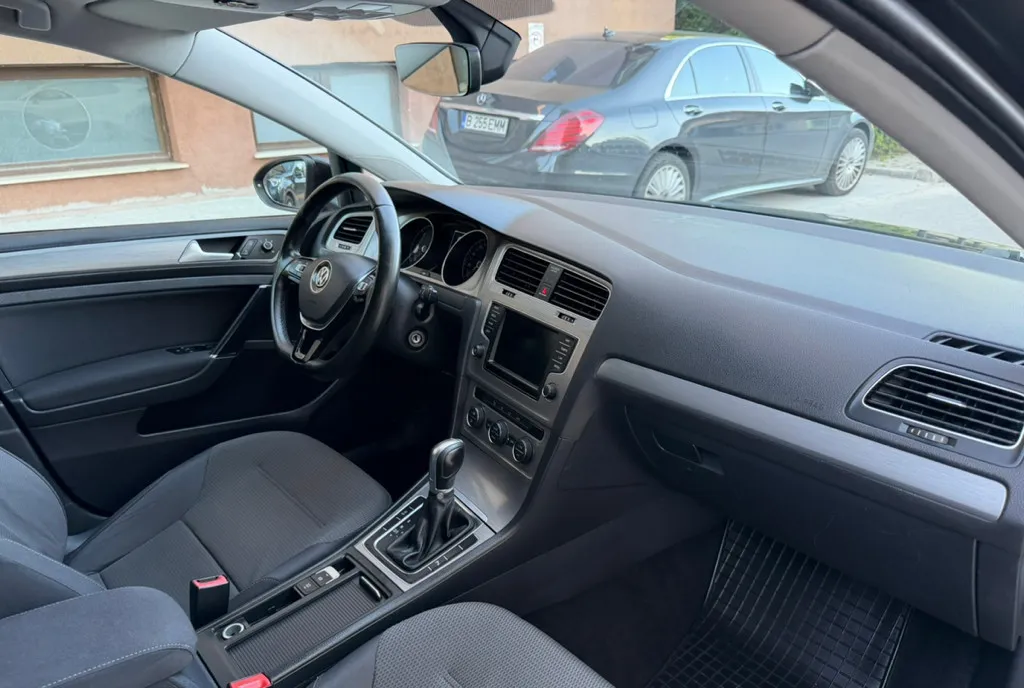 VW Golf 7 Facelift BlueMotion 1 6 TDI 110CP DSG Automata Euro 6 PRET bun 9 500 eur