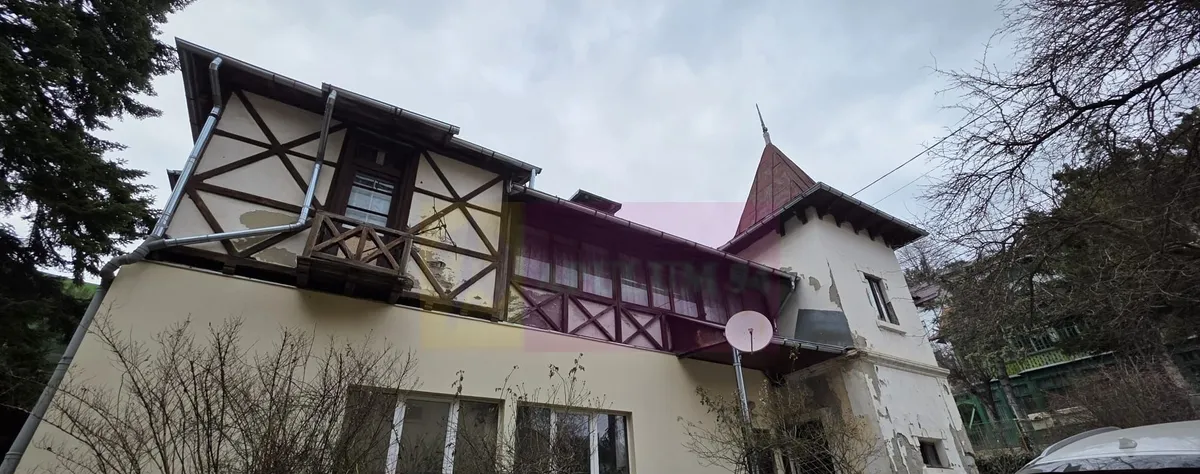 Etaj vila istorica de vanzare in Sinaia - Zona Furnica