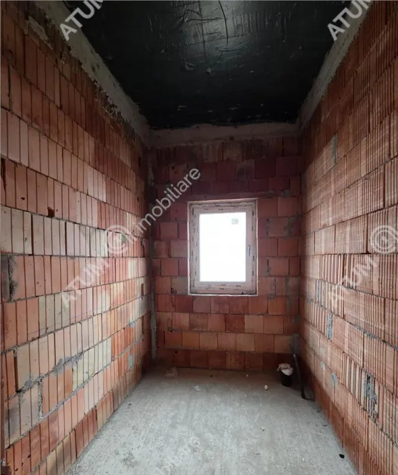 Casa cu 4 camere pe un singur nivel teren 500 mp Selimba