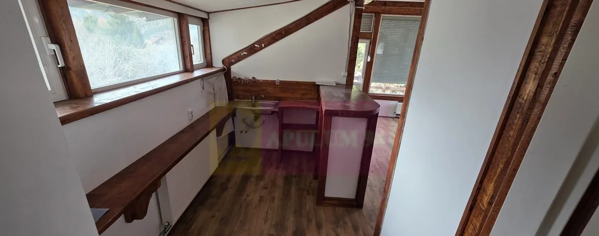 Vila de vanzare cu 5 camere in Busteni