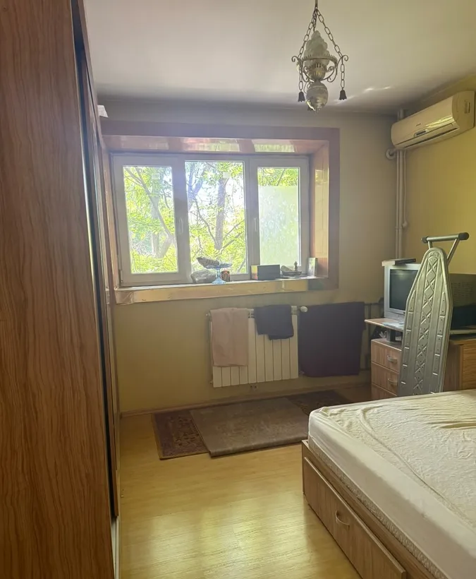 Drumul Taberei 34 metrou Favorit bloc tip F etaj 2 4
