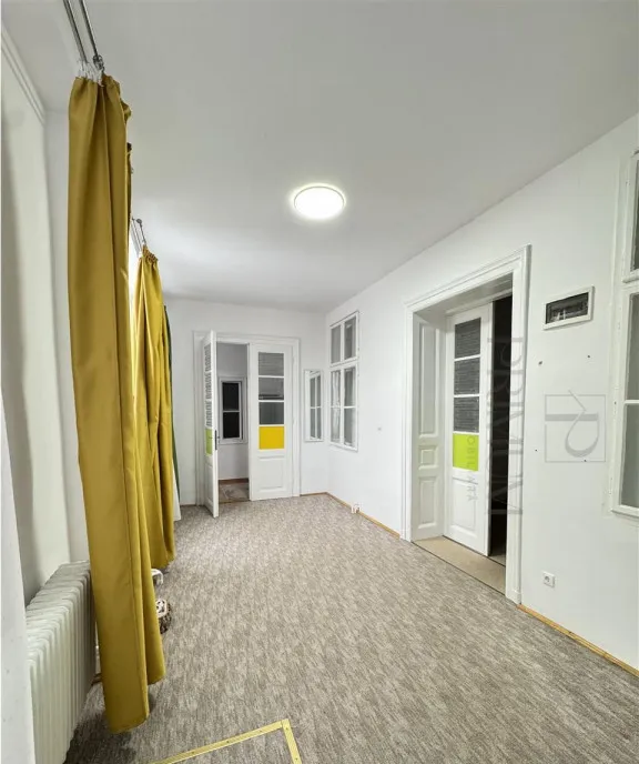 Olimpia 2 camere lux etajul 1 renovat complet inca