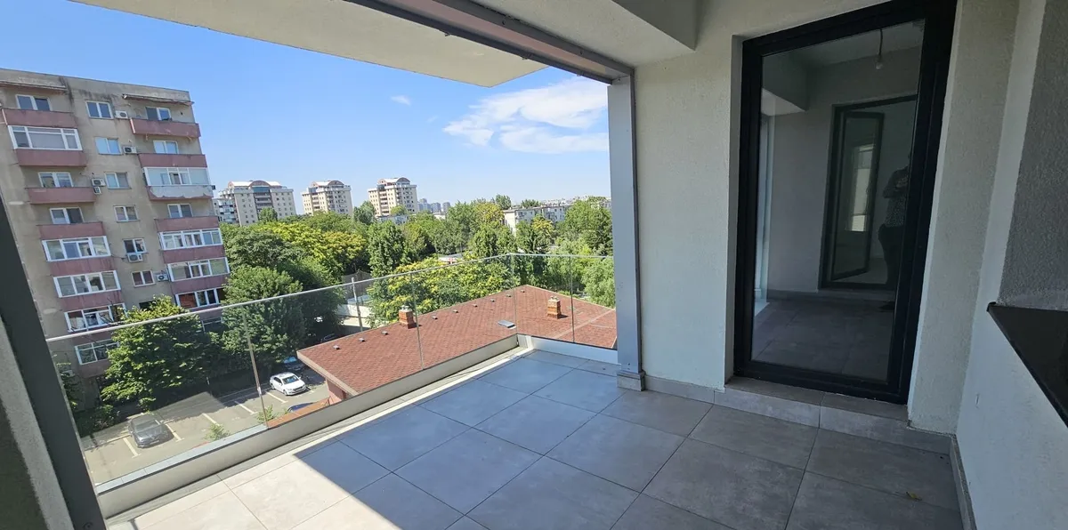 Berceni Sos Oltenitei Sun Plaza 190 mp 2 locuri de parcare 2024