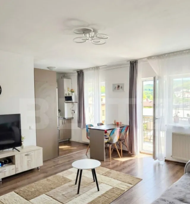 Apartament 2 camere 42mp 2 balcoane Zona Stejarului