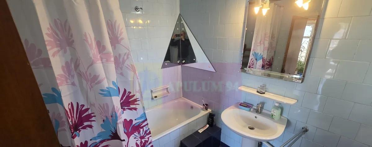 Casa de vanzare cu 6 camere in Busteni