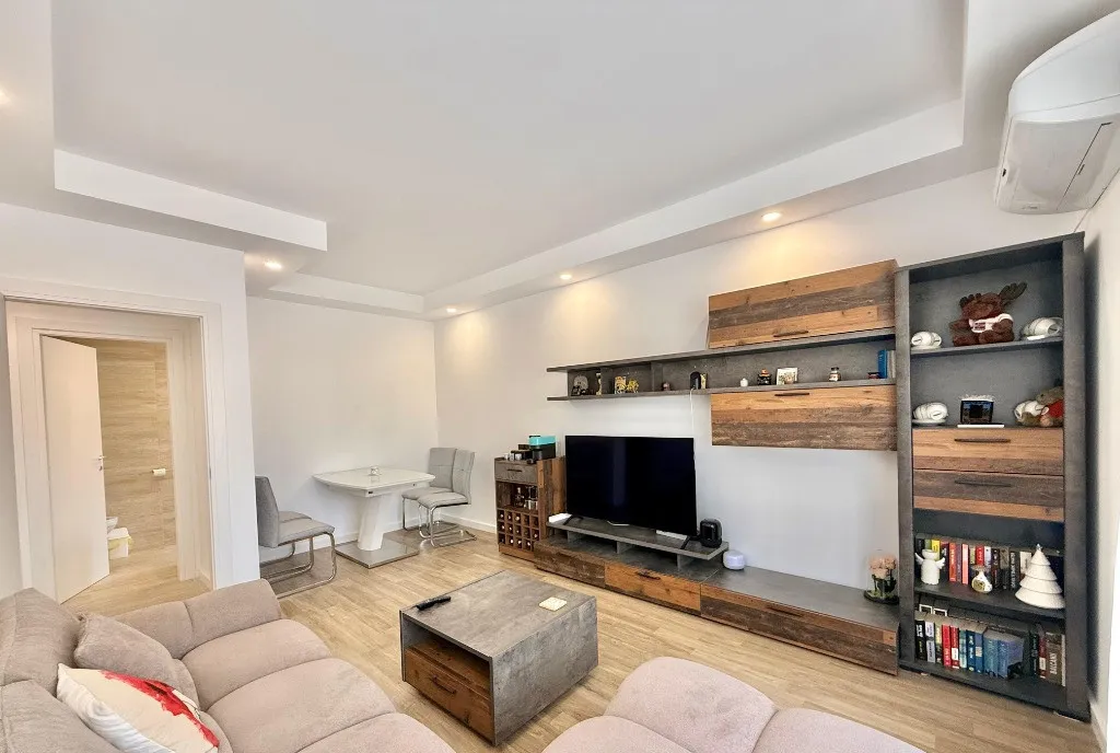 Cosmopolis Apartament 3 camere mobilat si utilat