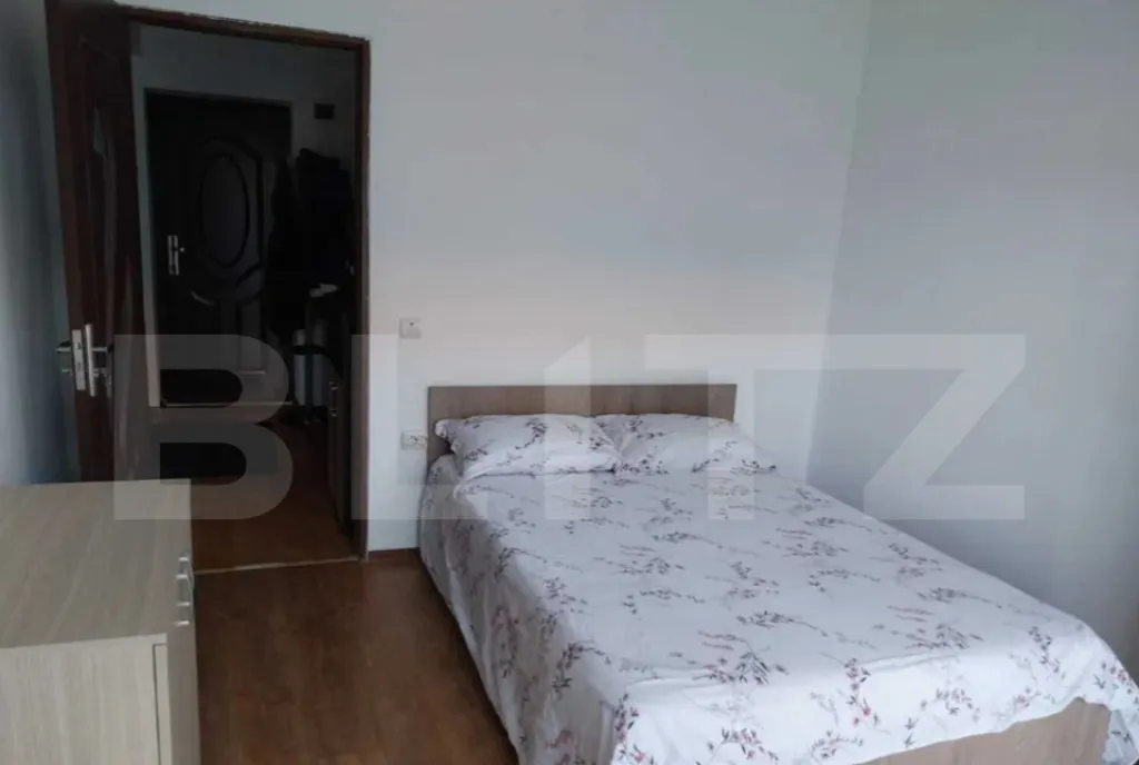 Apartament 2 camere 43 mp semidecomandat etaj intermediar
