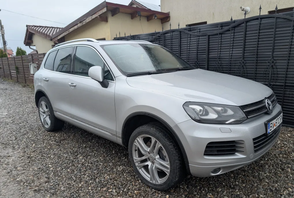 Vw Touareg 7p hybrid 13 000 eur