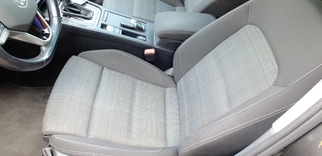 Volkswagen Passat Variant COMFORT LINE 2 0 TDI DSG BlueMotion Technology 13 990 eur