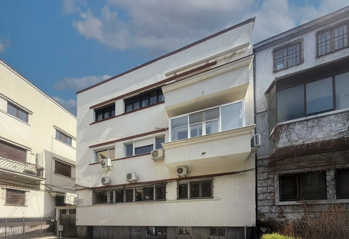 Calea Victoriei Apartament neoclasic in inima Bucurestiului o poveste de arhitectura si eleganta