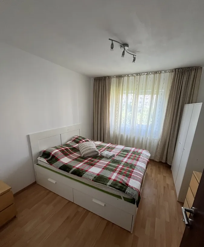 Tineretului Vis a vis Parc Apartament decomandat