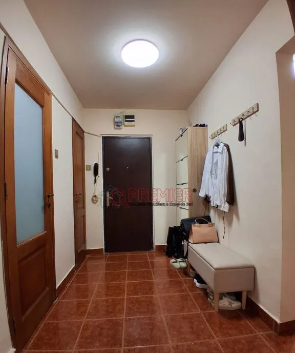 4 camere Berceni Sector 4 Metrou Brancoveanu