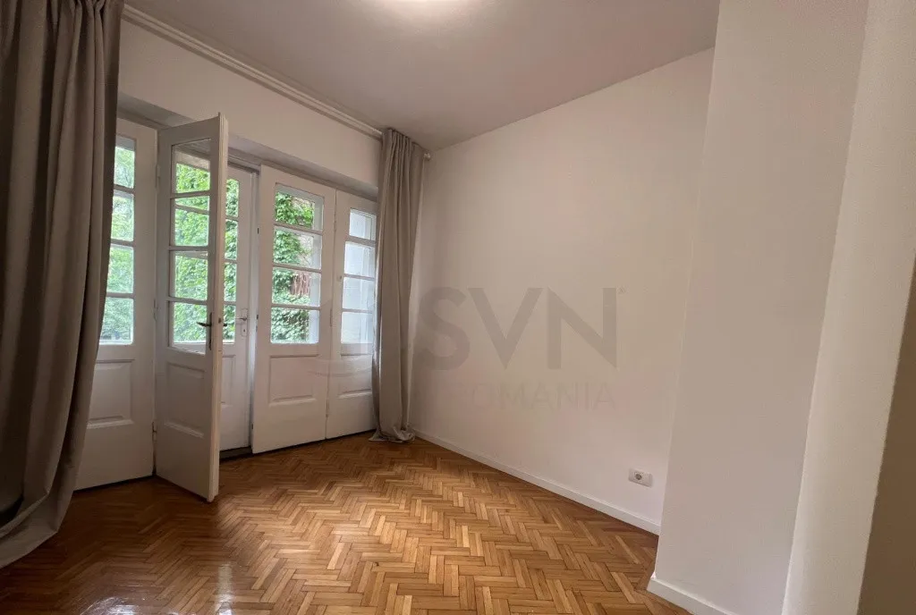 Vila spatioasa Primaria sectorului 1