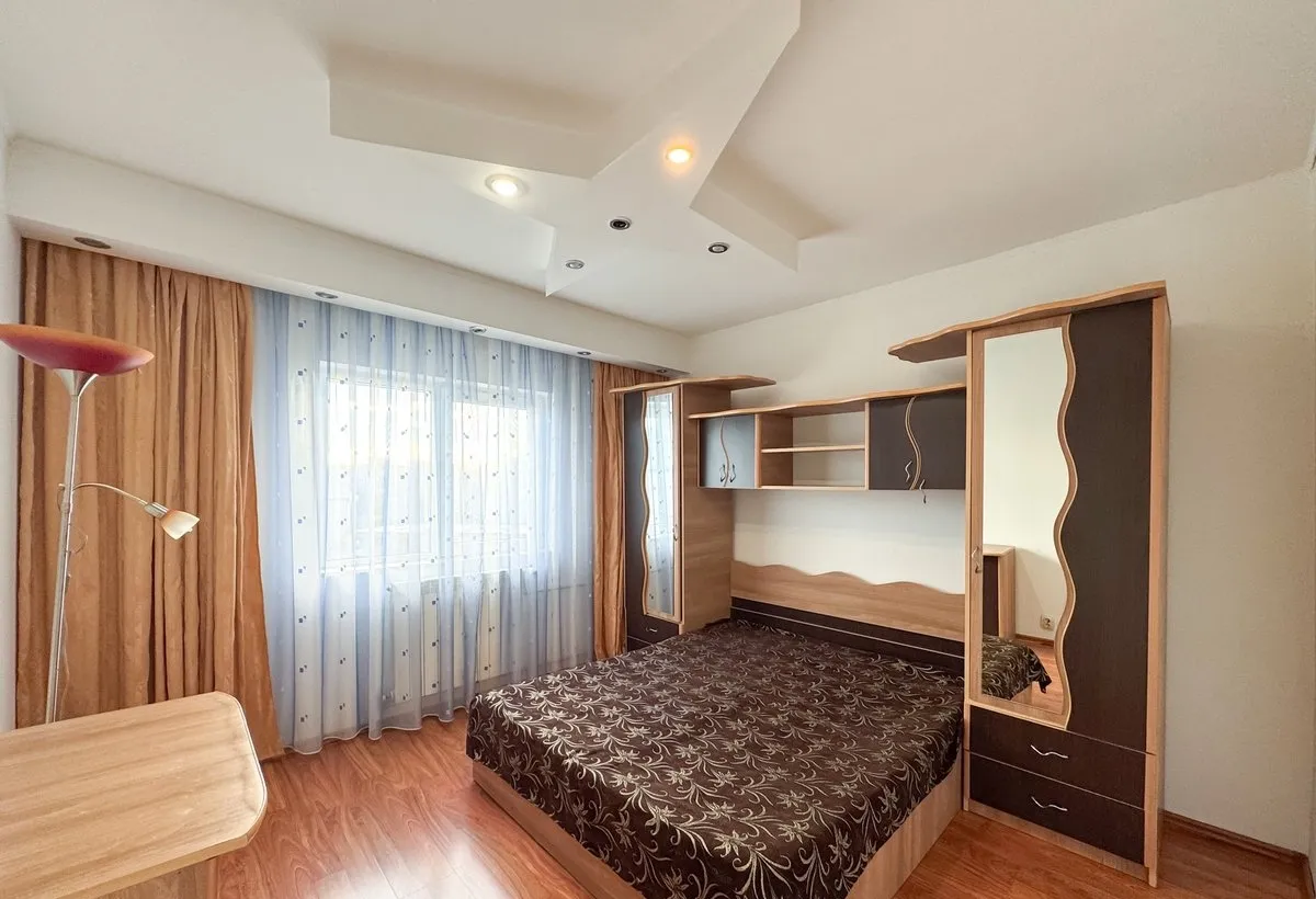Apartament 3 Camere Vitan - De inchiriat