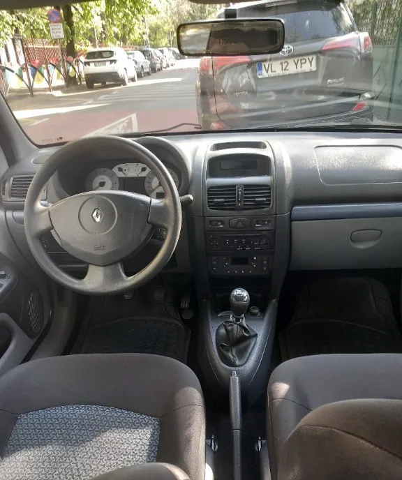 Renault Clio 2008 1 600 eur