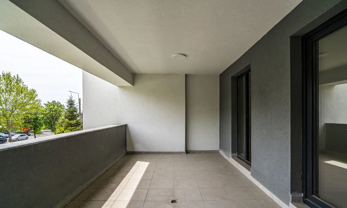 Apartament 2 camere cu terasa de 20 mp finalizat gata de mutat metrou langa bloc