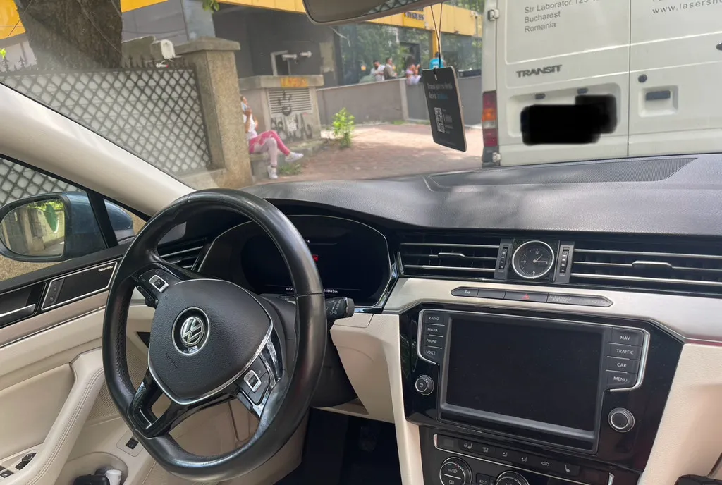 Volkswagen Passat B8 2 0 TDI Variant Highline 12 500 eur