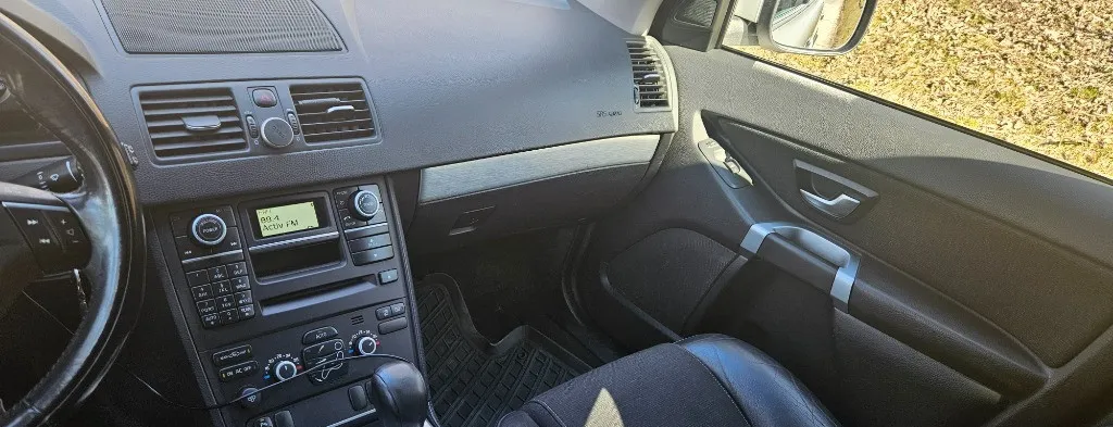 Volvo xc 90 awd - 2014 2 4 cm - 200cp 7 locuri 12 000 eur