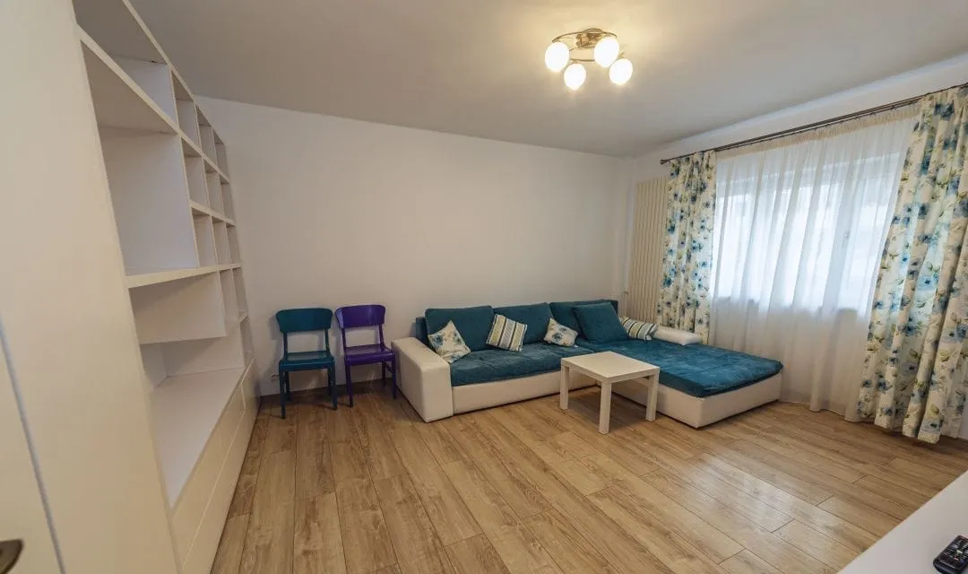 13 Septembrie Apartament 3 camere decomandat 75 mp loc parcare adp
