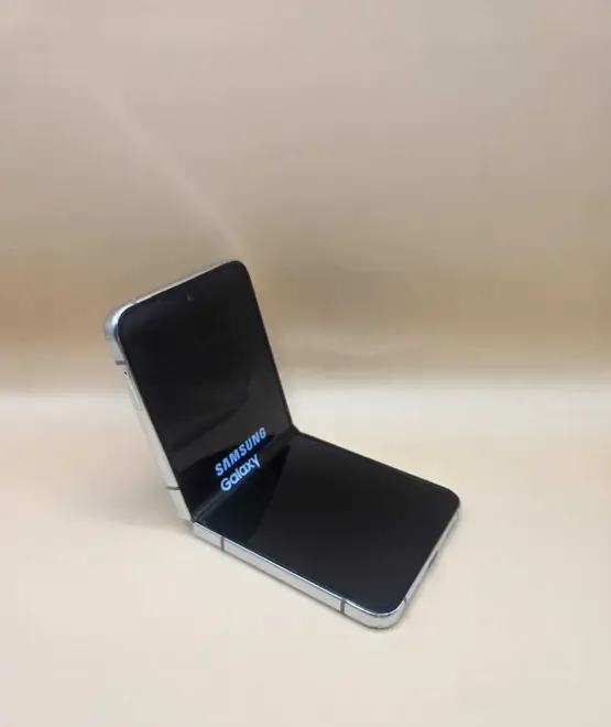 Samsung Z Flip 5
