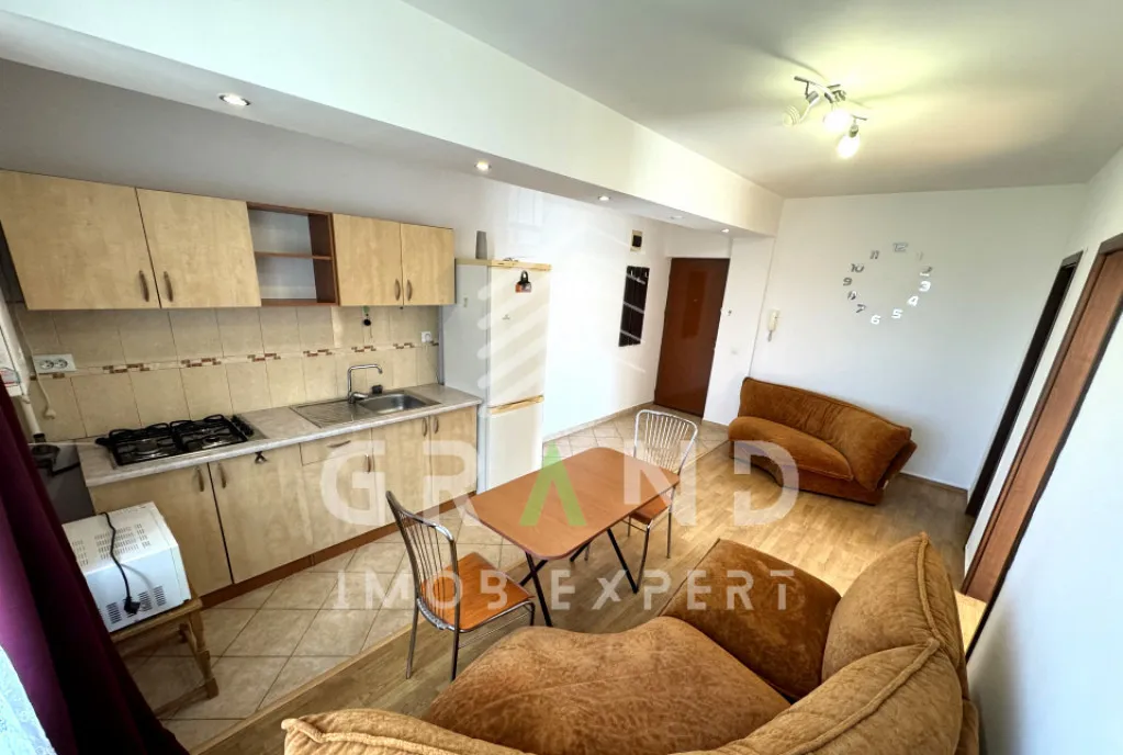 Apartament 2 camere Lift Balcon Calea Turzii-zona om