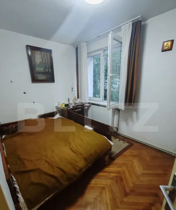 Apartament 4 camere 84 mp parter Tudor
