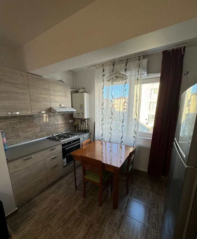 Dimitrie Leonida Metrou 14 minute pe jos ac cetrala proprie si parcare