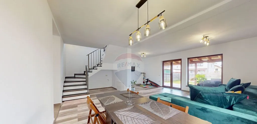 Casa individuala langa Brasov curte 300 mp 0 co