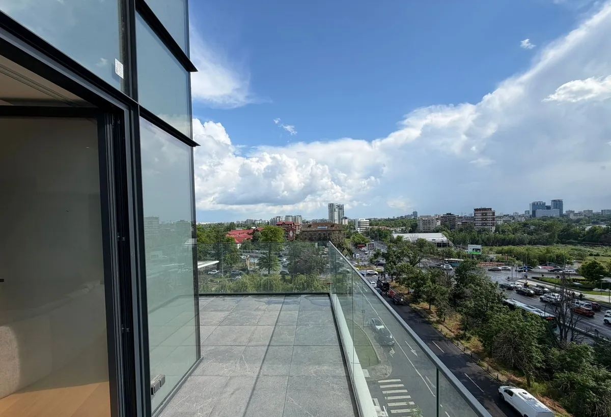 2025 One Floreasca Towers 4 camere 230 mp Totul Nou Parcare