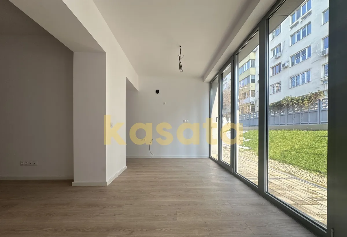 Tei nou de vanzare apartament 4 camere rezidential sau birou