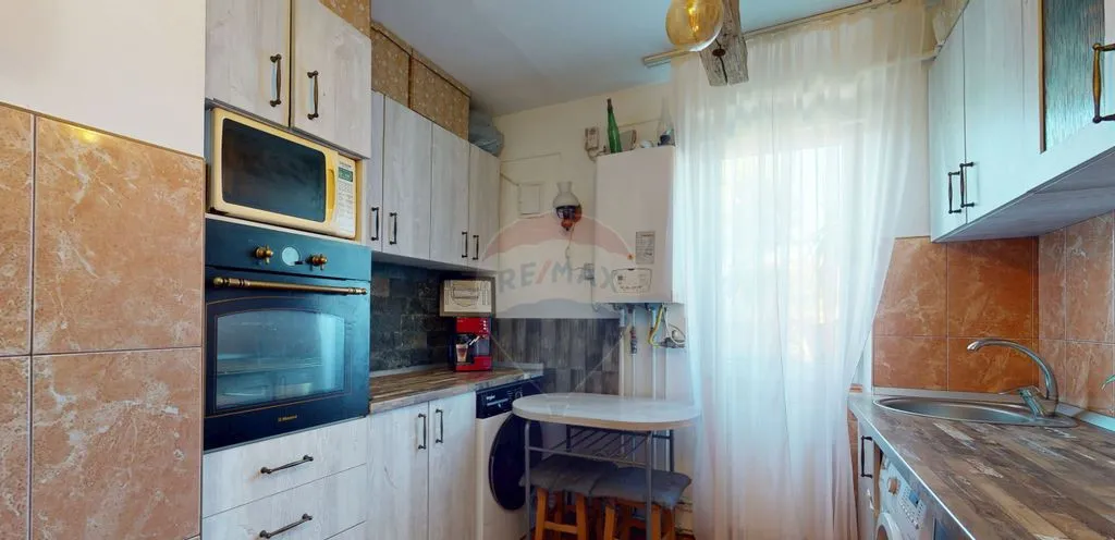 2 camere Etaj 1 Loc parcare Saturn