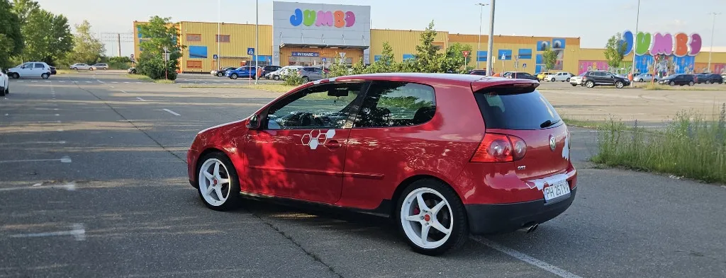 Volkswagen Golf 5 GTI 2 0 TFSI 200CAI 5 300 eur