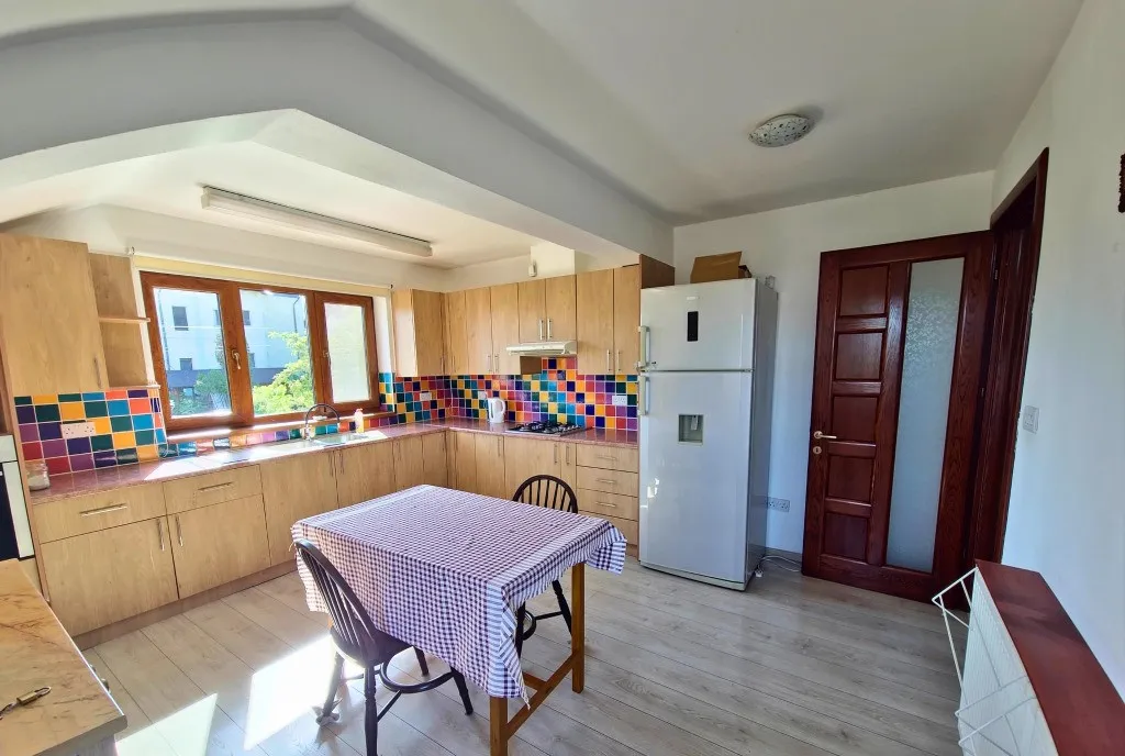 Inchiriez casa zona centrala Ramnicu Valcea Valcea