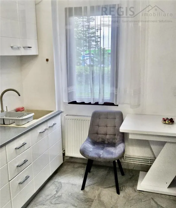 Chirie Apartament modern decomandat 2 Camere zona Garii