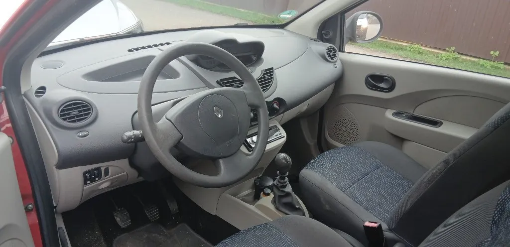 Renault Twingo 111 000 km import Germania 2 398 eur