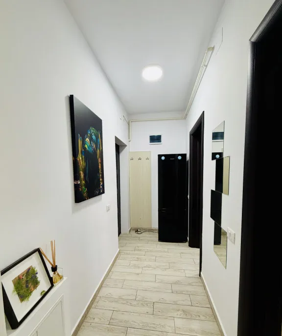 Garsoniera premium bucatarie separata ideala pentru loc