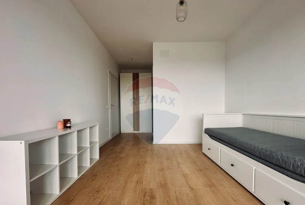 Prima inchiriere Apartament 3 camere Atria 90 mp piscina