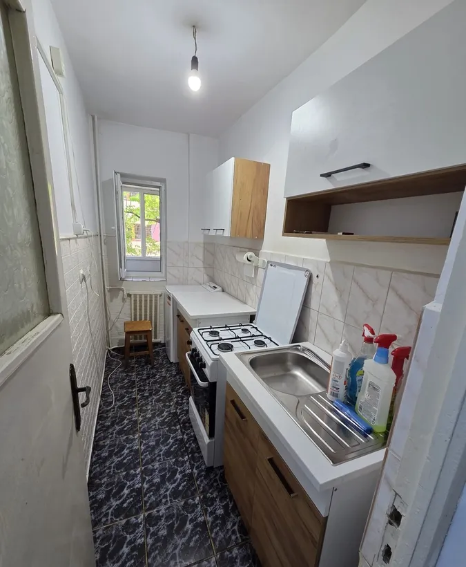 Crangasi apropiere metrou linia 41 si parc str Padureni