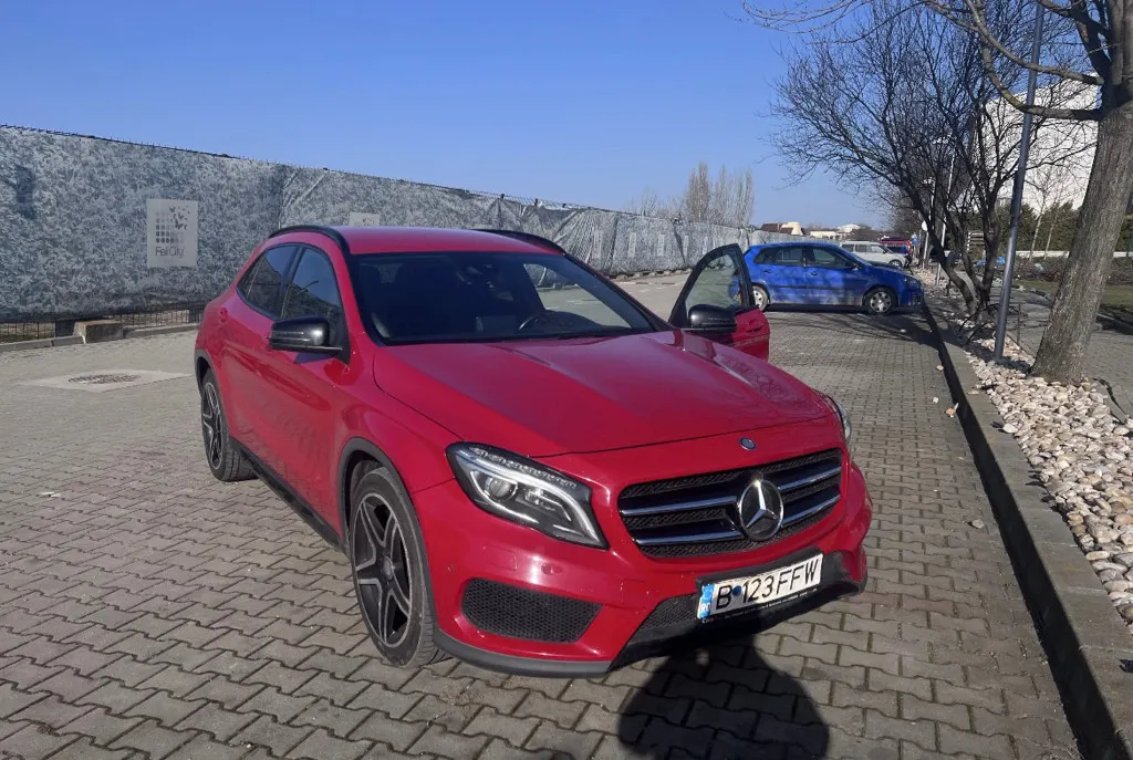 Mercedes GLA 4 Matic Automat 11 999 eur