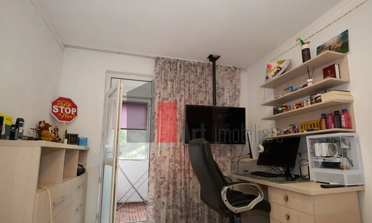 Doua camere metrou Dristor ior